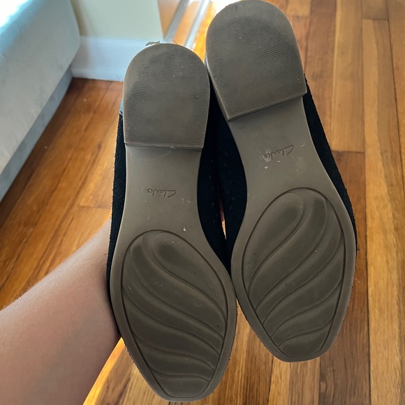 Clarks Juliet Hayes Heeled Loafers in Black - Picture 7 of 7